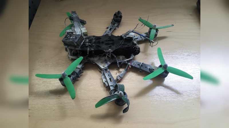 Von der Race Drone ist nach der Explosion nicht mehr viel übrig.