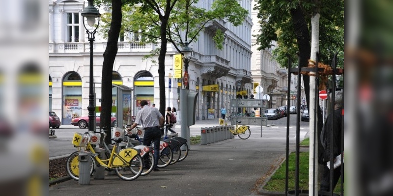 Fahrradverleihsysteme prägen schon viele Stadtbilder in Europa