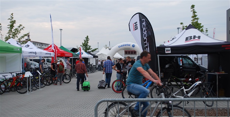 Auf dem Testparcours konnten zahlreiche neue Modelle ausprobiert werden. Auf dem Testparcours konnten zahlreiche neue Modelle ausprobiert werden.