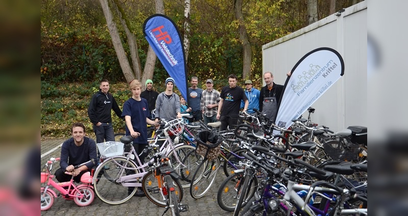 Gemeinschaftliche Aktion bei HP Velotechnik