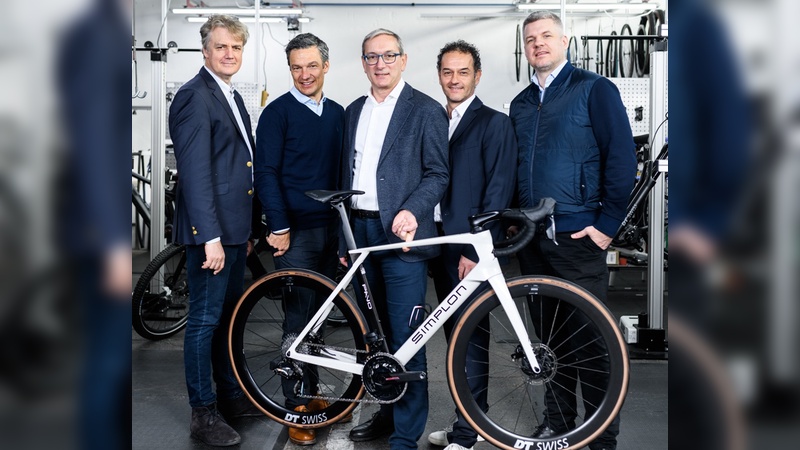 V.l.n.r.: Egmont Fröhlich, Partner SOL Capital Management, Christoph Mannel, designierter Geschäftsführer von SIMPLON, Paul Niederkofler, Partner SOL Capital Management, Gerhard Buchmüller, CFO SIMPLON und Haiko Stütnig, Partner SOL Capital Management Fotograf: Matthias Rhomberg  