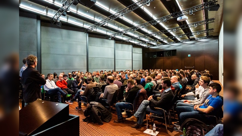 Austausch und Diskussion fanden bei der Infotech reges Interesse.