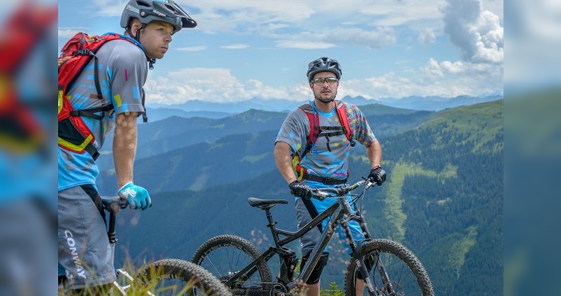 Von Biker für Biker - We Make Enduro von Conway