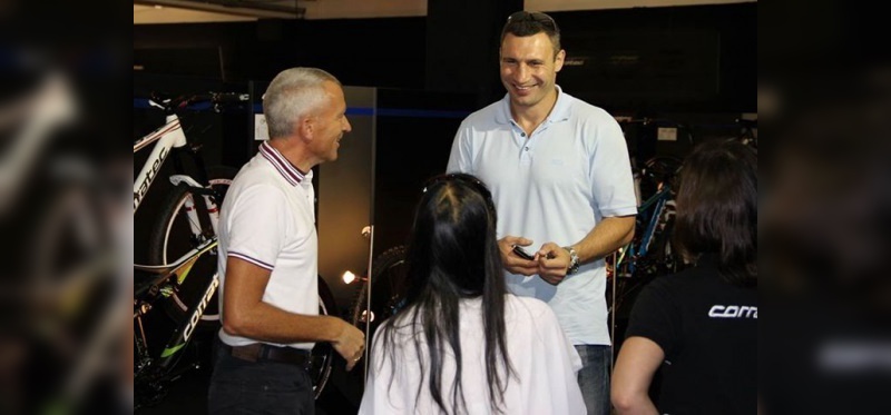 Vitali Klitschko zu Besuch bei Konrad Irlbacher in Raubling