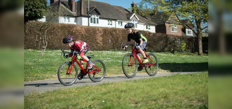 Nun auch Rennräder für Kinder im Programm