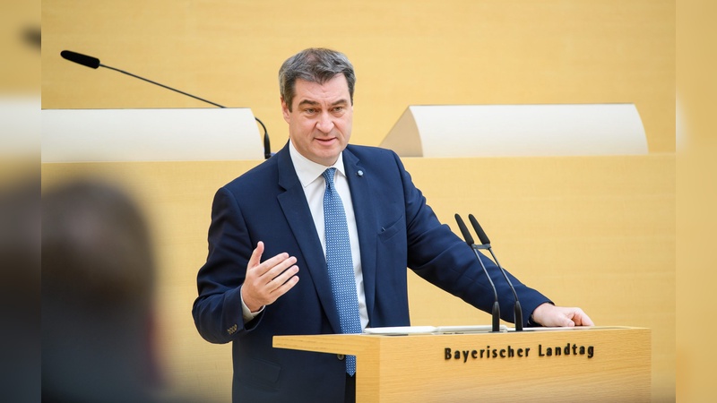 Ministerpräsident Söder vor dem Bayerischen Landtag