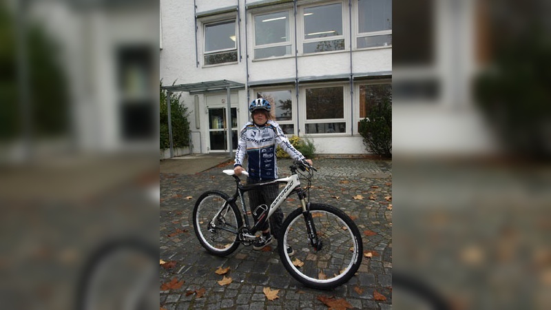 Der Raublinger Fahrradhersteller unterstützt das Bike-School-Projekt