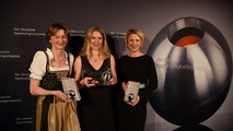 v.l. Barbara Scheitz (Geschäftsführerin Andechser Molkerei Scheitz GmbH), Antje von Dewitz (VAUDE Geschäftsführerin), Dr. Tanja Wielgoß (Vorsitzende des Vorstandes Berliner Stadtreinigungsbetriebe AöR)