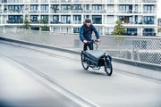 Fahrrad mit "Kofferraum": Vor allem in der Stadt koennen Cargobikes den Pkw ersetzen.