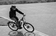 Mit dem Helm Indra von BBB Cycling kann man auch einmal schnell unterwegs sein.