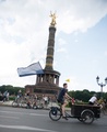 Der Kreisel rund um die Siegssäule fest in Radfahrerhand