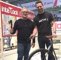 Vincent Lamoureux (links) mit Firmengründer Adrian Solgaard