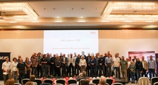 „Velo important persons“: Am Samstagabend blickten rund 80 langjährige Wegbegleiter:innen auf „40 Jahre VSF on tour“ zurück. 
