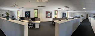 Moderne Büroräume am neuen Firmensitz