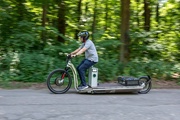 Der Ulmer Ingenieur Suvrath Pai bei einer Testfahrt mit einem der Demonstratoren