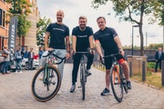 Markenbotschafter und Ivestor Tom Boonen,  CEO Mathias Plouvier und Classified-CTO Roëll van Druten