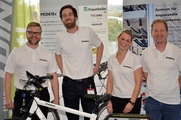 : Fachkompetenz aus allen Bereichen der mobilen Energieversorgung (von links): Projektkoordinator Benjamin Hösel vom BMZ, Projektleiter Sven Bernhardt von Winora Group,