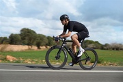 Der Schweizer Profirennradfahrer Fabian Cancellara hat an der Entwicklung der neuen Bib Shorts mitgewirkt.