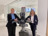 Foto: Deuter - BU: links Claudia Sodha, rechts Sabrina Hellstern