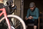 Der neue Elemnt Roam eignet sich natürlich auch für das Gravel-Bike - aber nicht nur.