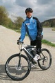 Der TSV 1860 München mit Trainer Marc Kurz fährt künftig auf Additive Bikes ab.