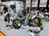 Mountinbikes für die Jugend am Stand des chinesischen Herstellers Trinx