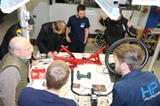 Praktische Übungen standen im Mittelpunkt der Händlerschulung bei HP Velotechnik.