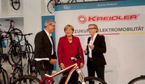 undeskanzlerin Angela Merkel eröffnet die Eurobike - Besuch bei Kreidler