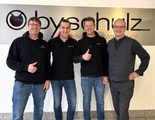 Foto: by,schulz - die Geschäftsführung begrüßt Christian Heymanns neu im Management-Team