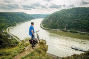 Radkilometer statt Flugmeilen – zu Hause gibt es mit dem Velo jede Menge Schönes zu entdecken.