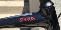 Bestimmte Sirrus-Modelle werden aktuell nicht verkauft und sollen nicht gefahren werden.