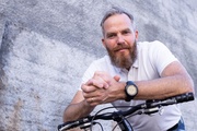 Gunnar Schmidt ist ein Business- und Team-Coach, der sich seit 2019 komplett auf den Fahrradfachhandel konzentriert.
