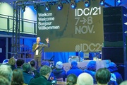 Vertriebsleiter Henning Thomas konnte beim IDC erstmals seit zwei Jahren wieder die Handelspartner von Urban Arrow in Amsterdam begrüßen.