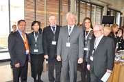 v.l.: Dieter Scholz, Geschäftsführer SFM GmbH;  Tao Wang, Geschäftsführerin SFM GmbH; Alt-Oberbürgermeister Dr. Peter Schönlein,  Bürgermeister Horst Förther,  Lola Mugosa, PR-Managerin;  Oskar Schlag, Arvena Park Hotel;