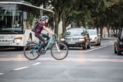 Der Verkauf verkehrssicherer Fahrräder ist Alltag eines jeden Händlers. Bei Kindern und Jugendlichen muss das Fahrrad noch manche Fahrunsicherheit »ausgleichen«.