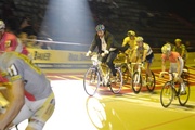 Jens Fiedler kehrte bei den Münchner Sixdays auf die Bahn zurück - mit einem E-Bike von Kalkhoff.